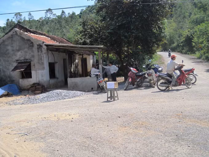 Người dân lập quỹ bảo vệ môi trường phục vụ cho việc canh gác, không cho công ty Nicotex Thanh Thái tẩu tán thuốc BVTV.