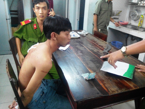 Kẻ chém người và hung khí tại trụ sở CAP Tân Lập.