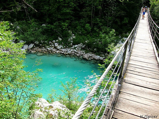 Với vẻ đẹp hiếm có, “Mỹ nhân Ngọc lục bảo” trở thành địa điểm quay phim lý tưởng của các nhà làm phim.