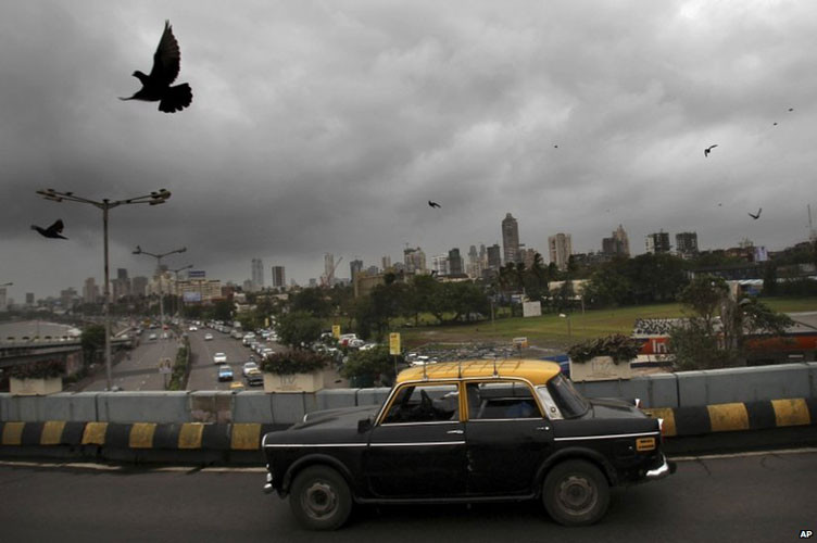 Những chiếc taxi Premier Padmini màu đen và vàng đã trở thành biểu tượng độc đáo của Thủ đô tài chính của Ấn Độ, Mumbai trong hơn 4 thập kỷ qua.