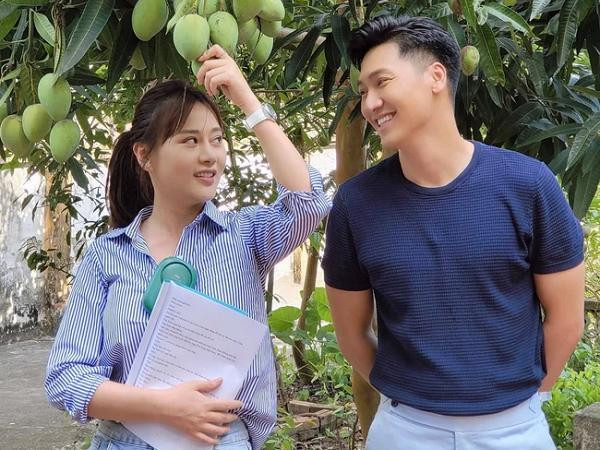 Phuong Oanh 'Huong Vi Tinh Than' 7 ngay mac 7 chiec gile cung mau-Hinh-13