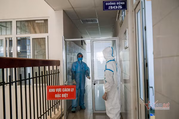 Loi hoi han cua nguoi nhap canh trai phep, lam lay dich Covid -19 cho nhieu nguoi-Hinh-2