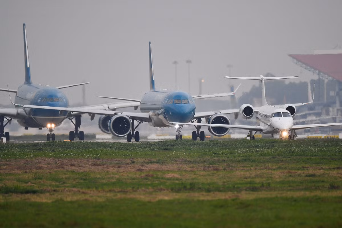 Co nguy co pha san, vi sao co phieu Vietnam Airlines van tang gia?-Hinh-2