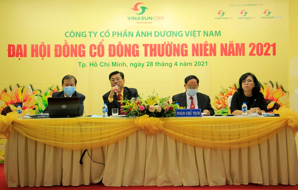 Lanh dao Vinasun noi gi khi co phieu vao dien canh bao?