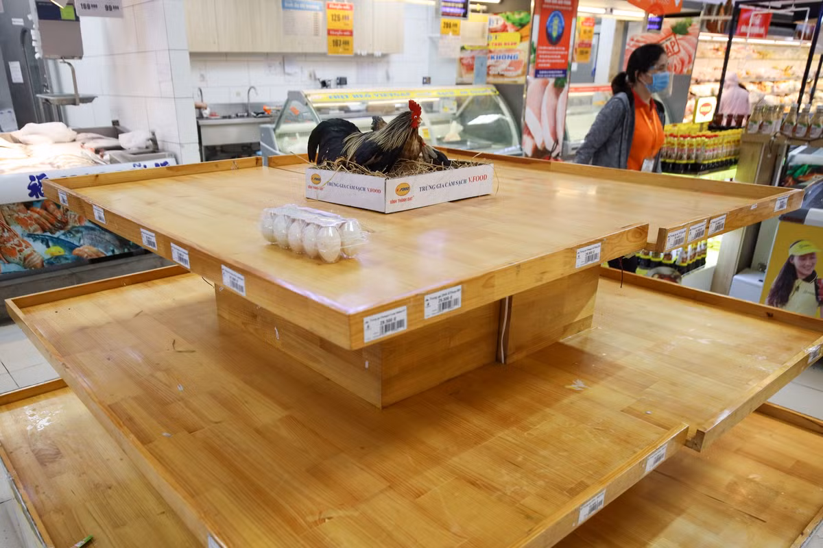 Cong bo duong day nong phan anh hanh vi tang gia mua dich tai TP.HCM