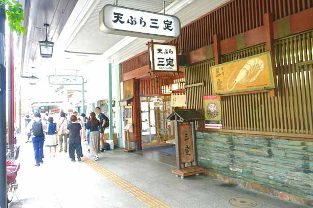 Chi noi tieng voi 1 mon duy nhat, nha hang nay nuom nuop khach cho an