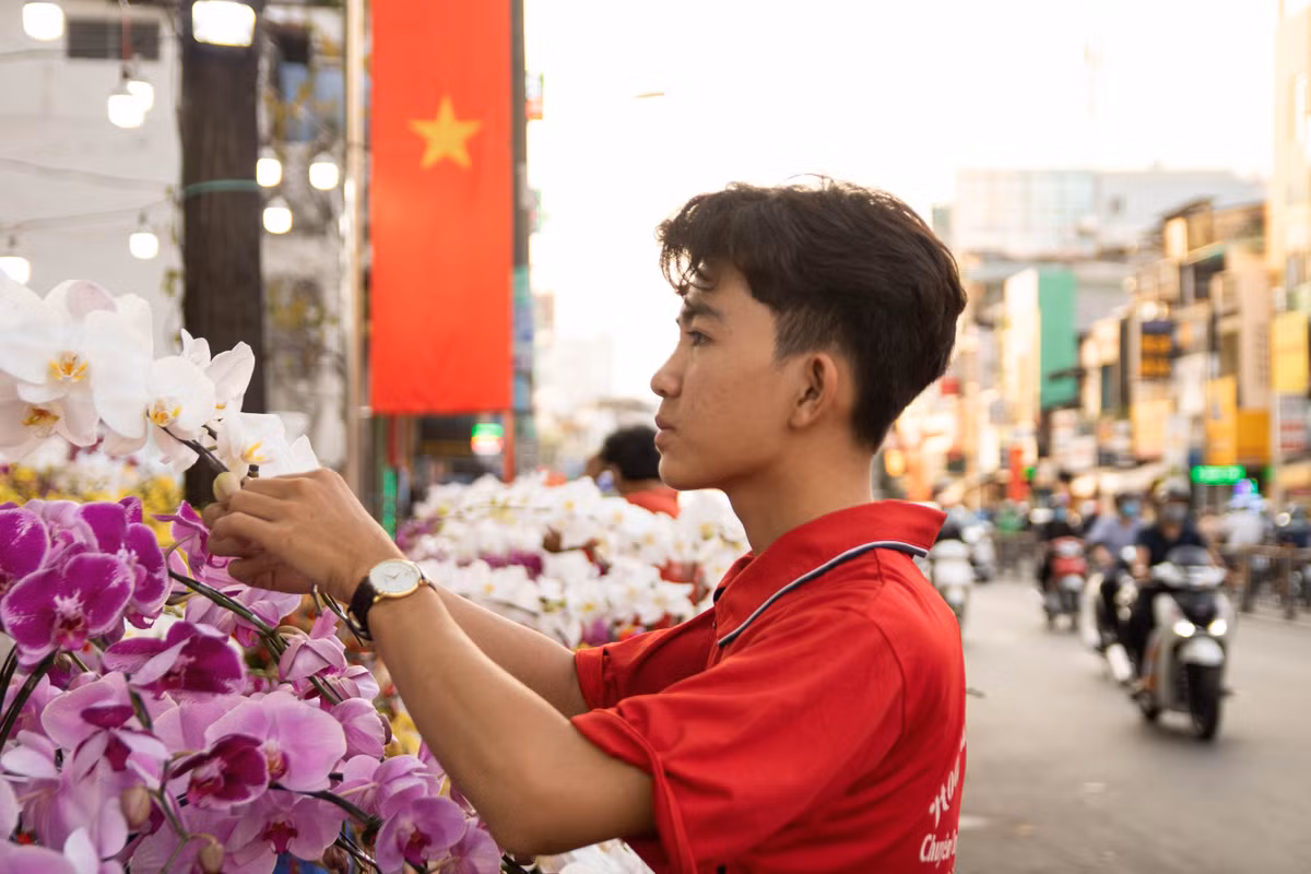 O lai TP.HCM lam viec xuyen Tet de nhan luong nhan 3