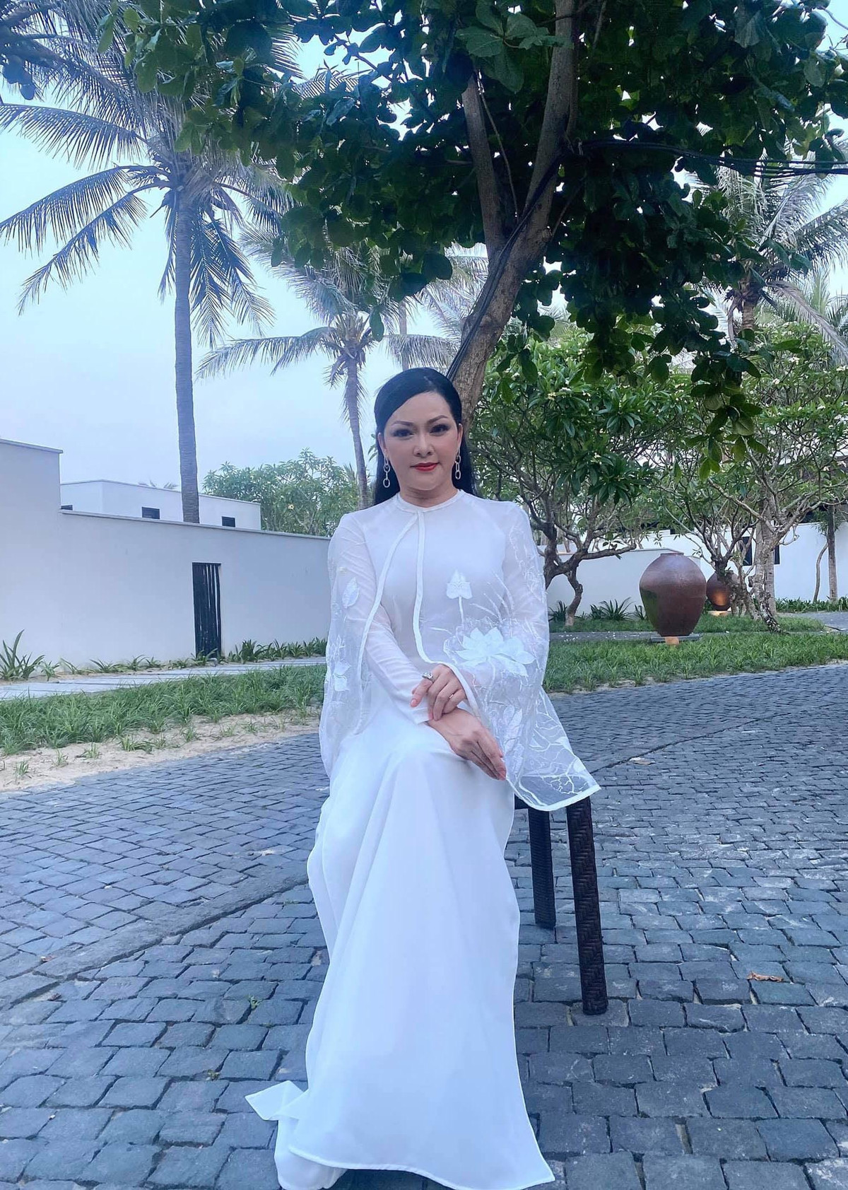 Nhắc đến Như Quỳnh, mọi người thường lấy dấu ấn Người tình mùa đông hay Chuyện hoa sim làm cột mốc cho tên tuổi của cô.