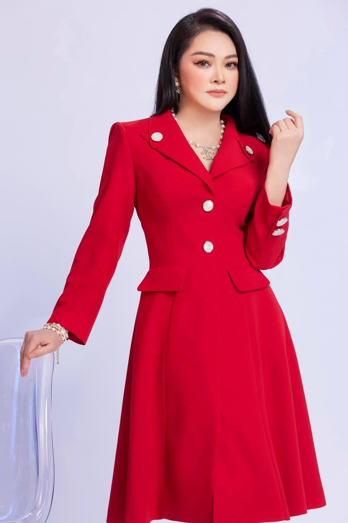 Cô giữ được lối sống kín đáo không mấy khi nói về chuyện riêng tư.