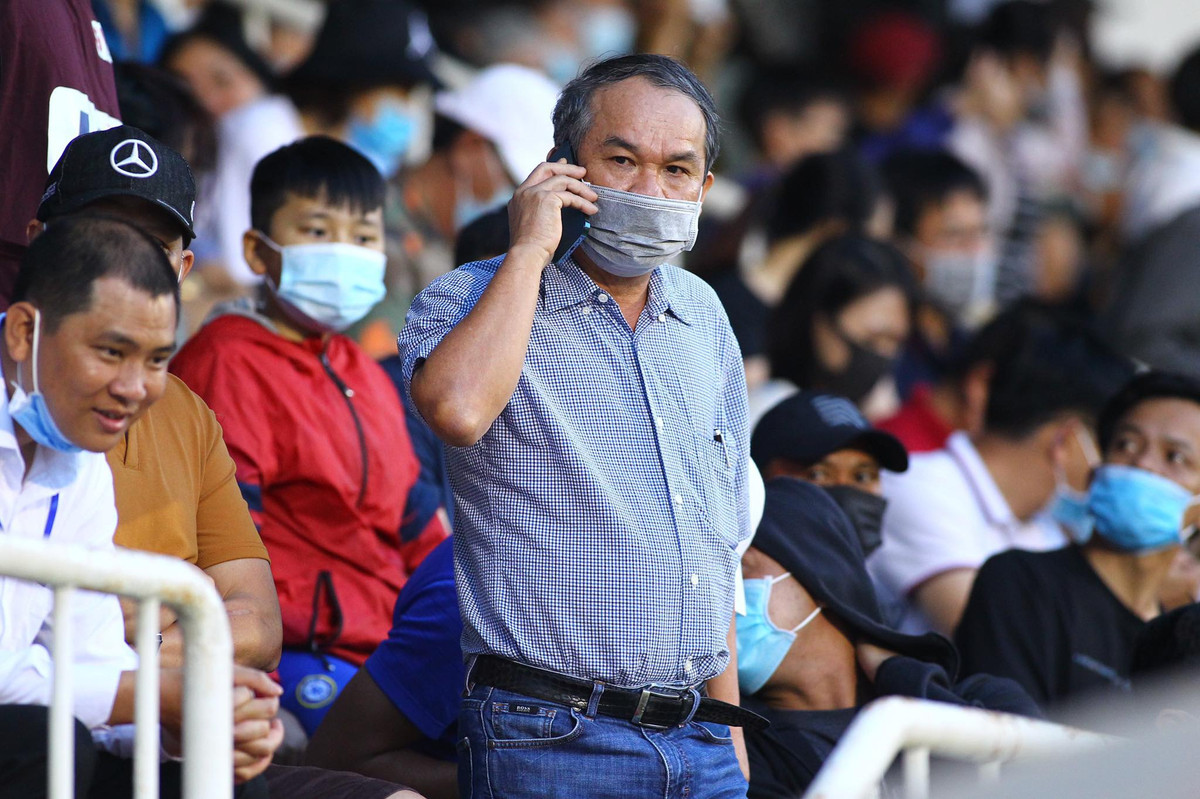 Bau Duc lien tuc rut von khoi HAGL Agrico