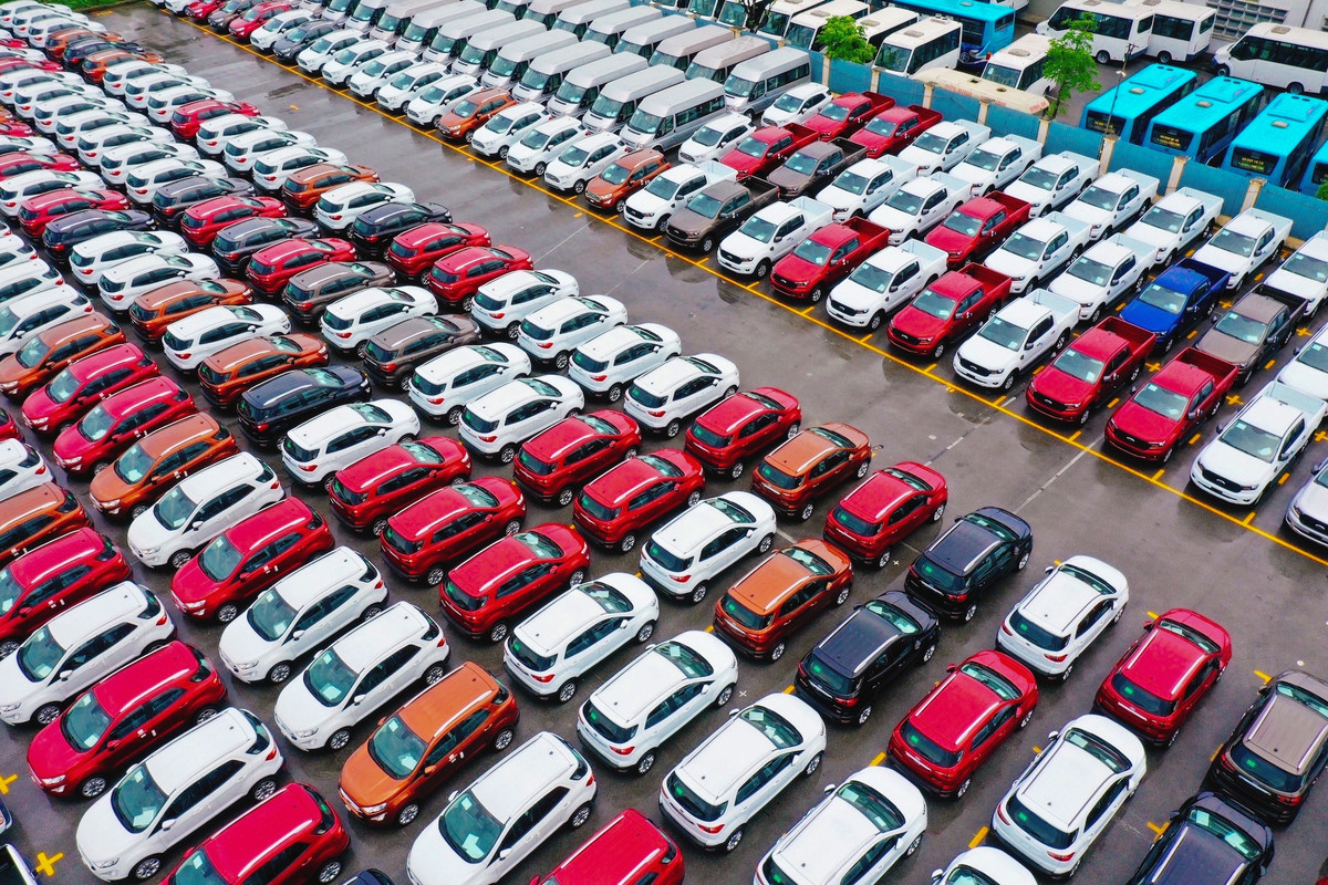 Trong bối cảnh thị trường ôtô Việt Nam đối mặt với khó khăn đến từ dịch bệnh kéo dài, nhiều hãng xe đang chờ đợi "liều thuốc" hỗ trợ trước bạ từ Chính phủ, giống như những gì đã diễn ra vào nửa cuối năm 2020. Ảnh: Vũ Minh Quân.