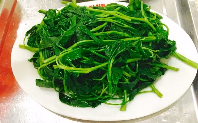 Tưởng lành nhưng đây là 4 tác dụng phụ tai hại của rau muống - Hình 2 Tuong lanh nhung day la 4 tac dung phu tai hai cua rau muong-Hinh-2