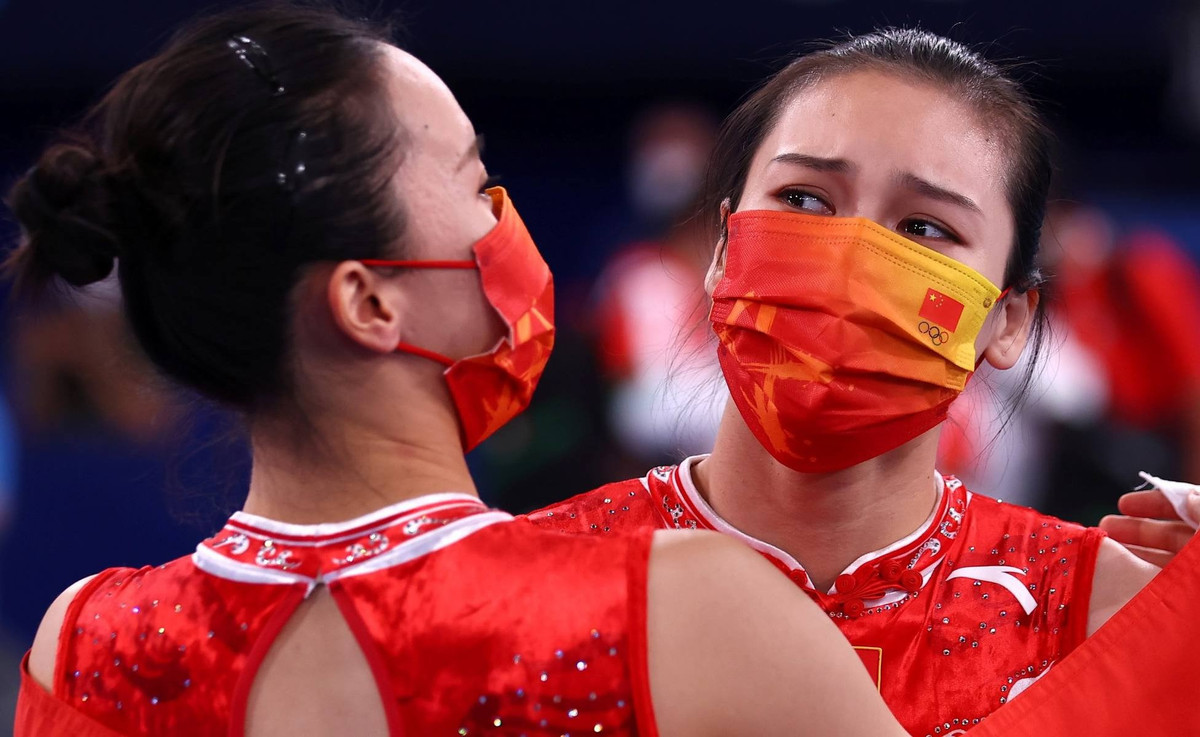 Ngày 30/7, VĐV Liu Lingling (sinh năm 1994) đã đem về huy chương bạc Olympic cho đoàn thể thao Trung Quốc ở nội dung bạt nhún lò xo. Cô nàng 26 tuổi trở thành niềm tự hào của người hâm mộ thể thao xứ Trung. VĐV quê Phúc Châu từ lâu đã được mệnh danh là "nữ thần thể dục dụng cụ" bởi có nét đẹp ngọt ngào, gương mặt thanh tú.