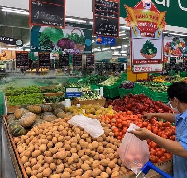 Giam doc So Cong thuong TP HCM: Chung toi tru 120.000 tan hang, mong ba con dung lo lang-Hinh-2