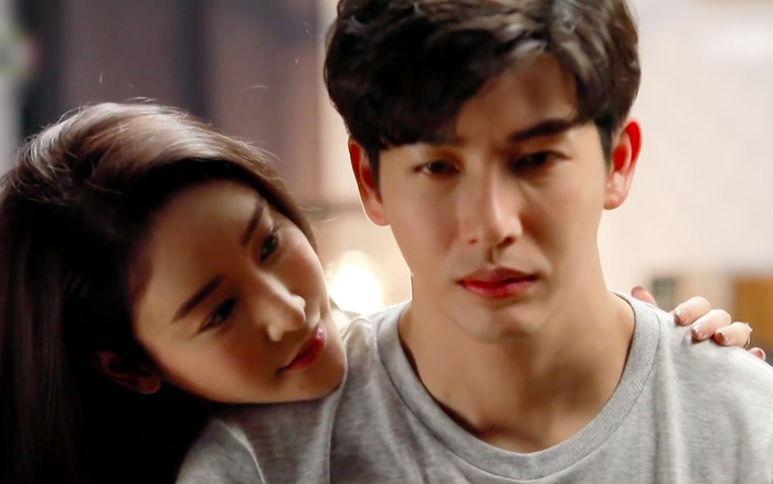 Tam anh vo can than treo len tuong, toi hoi thi choang voi cau tra loi