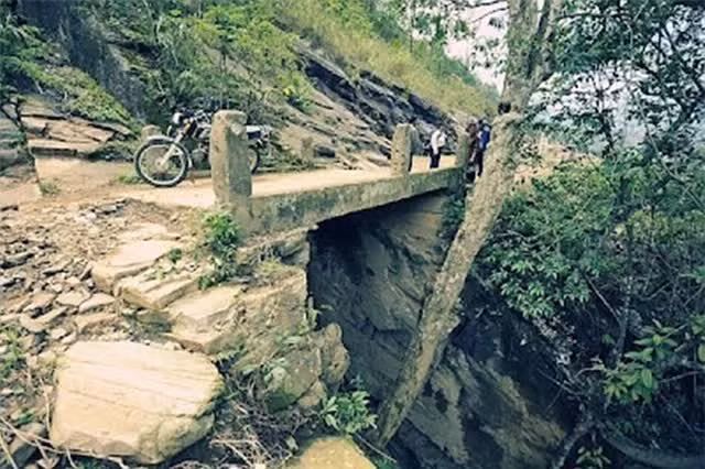 Cây cầu chỉ dài 1m, ngắn nhất Việt Nam có tên gọi đặc biệt - Hình 2 Cay cau chi dai 1m, ngan nhat Viet Nam co ten goi dac biet-Hinh-2