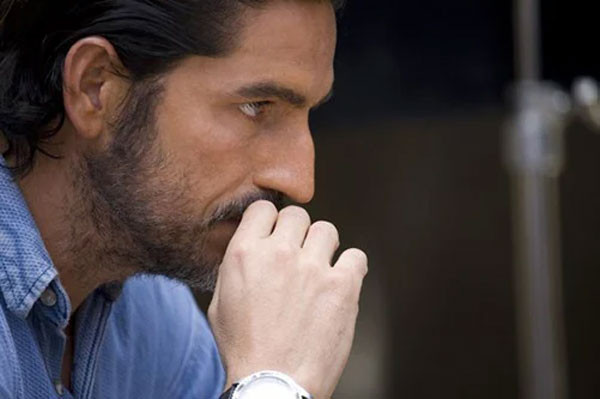  Tai này còn được gọi là tai tham, nếu gặp đàn ông tướng mặt này thì phải tránh xa. Nếu không, dù có kết hôn sau này bạn cũng sẽ tự làm khổ mình, tốn kém tiền bạc, công sức, làm ăn không suôn sẻ, cuối cùng bạn chỉ là người chịu thiệt.