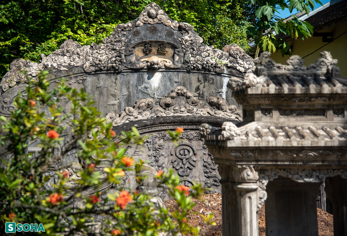 Tháng 10 năm Khải Định thứ 7 (1922), cụ dâng sớ xin về hưu do tuổi già. Khi vua Khải Định băng hà, vua Bảo Đại nối ngôi nhưng phải trở lại nước Pháp du học năm 1926, cụ lại được mời làm Phụ Chánh Thân Thần và Đại Biểu Quân Quyền, điều hành triều đình nhà Nguyễn cho đến khi vua Bảo Đại về nước năm 1932.