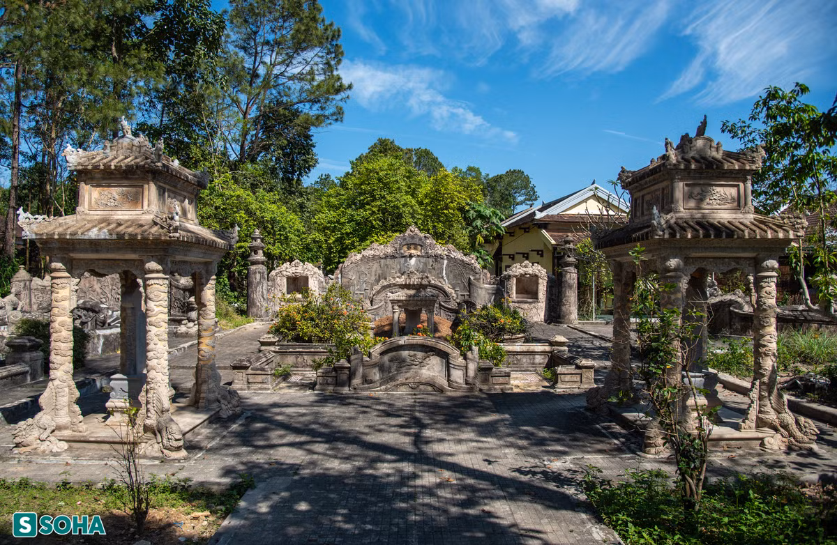 Tranh theu ti mi trong mo quan nhiep chinh cuoi cung cua Viet Nam