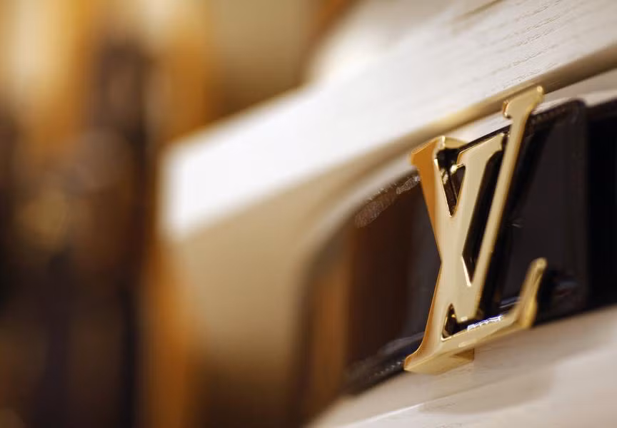 Louis Vuitton là thương hiệu thời trang duy nhất nằm trong top 10 với giá trị ở mức 28,4 tỉ USD.