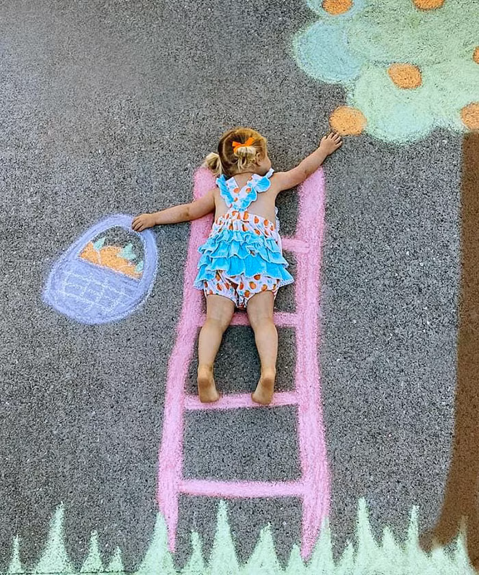 Thú vui này giúp cho chuỗi ngày cách ly xã hội của gia đình Abbey bớt nhàm chán.