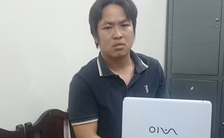 Đối tượng trộm cắp tài sản tại cơ quan công an.