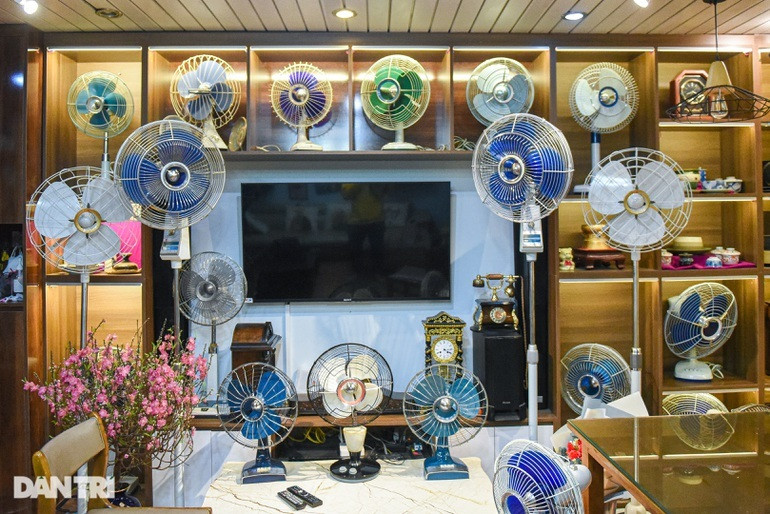 Anh Hà cho biết, tiêu chí để chọn quạt cổ của anh là "nhất dáng, nhì da, thứ ba là độ nguyên bản". Trong đó, "dáng" là cánh, lồng quạt, thân quạt; "da" là phần nước sơn của quạt, phải đảm bảo đẹp, còn nguyên; độ nguyên bản là sự nguyên vẹn, đảm bảo chất lượng của các linh kiện.