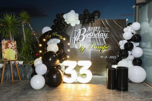 Mac Van Khoa to chuc sinh nhat hoanh trang cho ba xa, ai cung nguong mo-Hinh-6