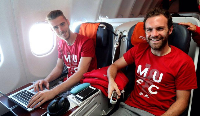 MU 'phan ung nhanh', cat hop dong 40 trieu bang voi doi tac Nga-Hinh-2