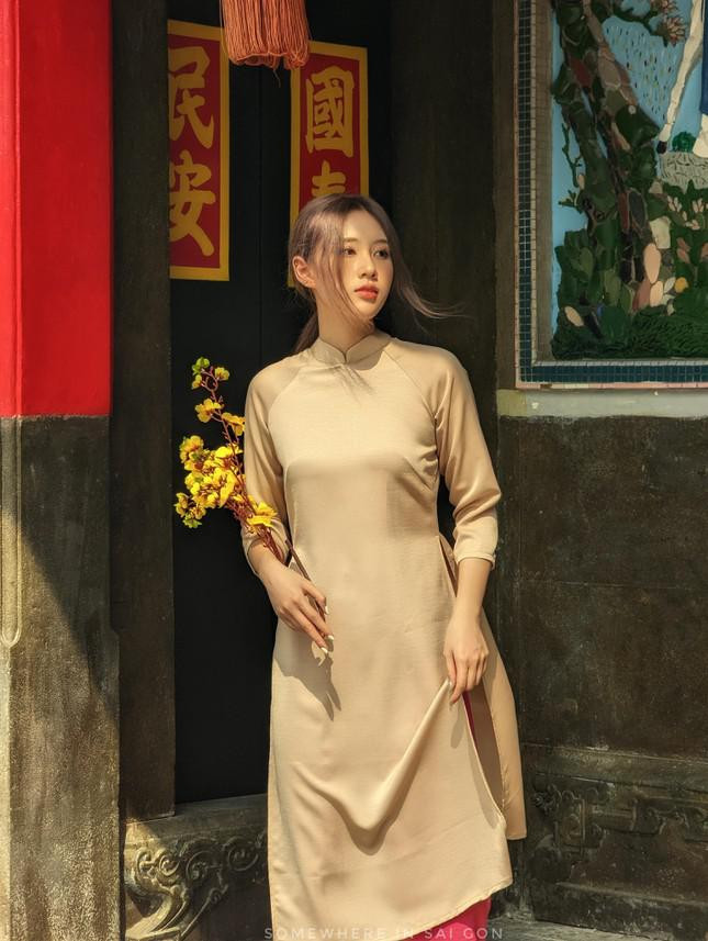 Chup anh Tet khi di cong tac, thieu nu Buon Ma Thuot khien netizen mat ngu-Hinh-13