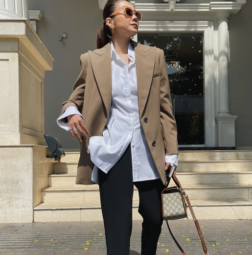 Vbiz co 2 cao thu dien blazer: Thanh Hang ca tinh, Ha Tang don gian ma sang