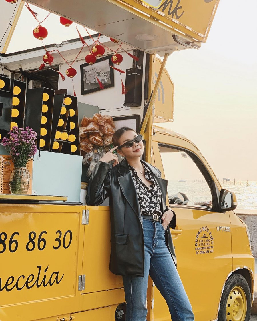 Vbiz co 2 cao thu dien blazer: Thanh Hang ca tinh, Ha Tang don gian ma sang-Hinh-6