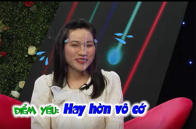 “Tình duyên của em cũng hơi đào hoa một chút nhưng chính thức thì có hai mối tình. Mối tình đầu tiên kéo dài 3 năm, mối tình thứ hai được 2 năm. Em không ngại chuyện anh có gia đình nhưng em thấy anh là người ngại, anh chưa sẵn sàng cho một mối quan hệ. Anh không nghĩ rằng mình thương cô ấy thì cô ấy cũng thương mình và con mình mà anh lo sợ cô ấy có thương con mình không?”, đàng gái thẳng thắn. Tham gia chương trình, Dương Tuyến mong muốn tìm người phụ nữ biết chia sẻ, lắng nghe, quan tâm, ngoại hình trìu mến, nụ cười dễ thương và mái tóc dài. Lê Hà thích bạn trai cao 1m7 trở lên, không nhuộm tóc, hút thuốc hay có hình xăm, biết quan tâm chia sẻ.