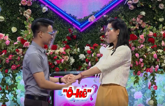 Ông bố hai con nhút nhát chinh phục bà mẹ đơn thân xinh đẹp.