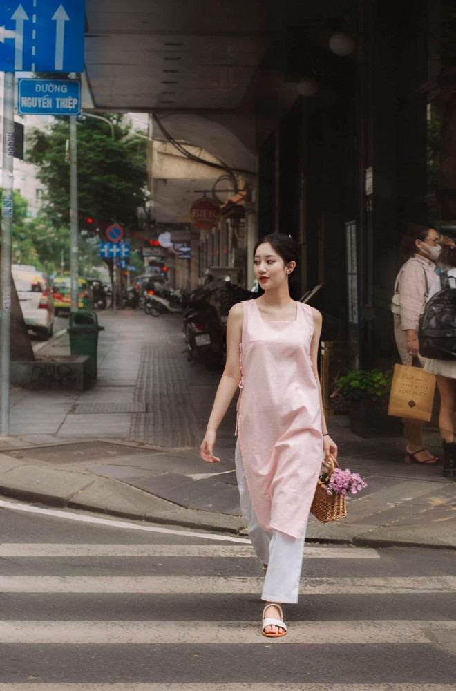 Về dự định trong tương lai, Xuân Mai cho biết cô sẽ luôn nỗ lực hết sức trong việc học tập để ra trường với số điểm đáng mơ ước. Trong nghệ thuật, cô nàng hứa hẹn sẽ sẽ phát triển và bùng nổ hơn với nhiều dự án mới và hình ảnh ấn tượng hơn.