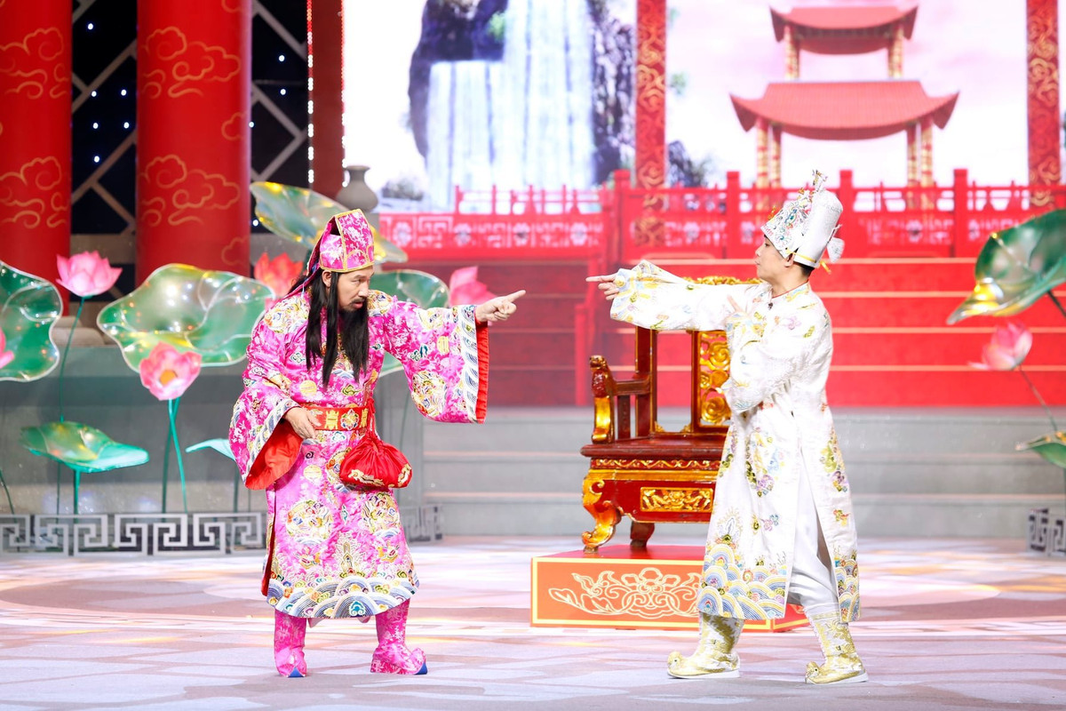 Tao Quan 2022 cat ghep canh khan gia