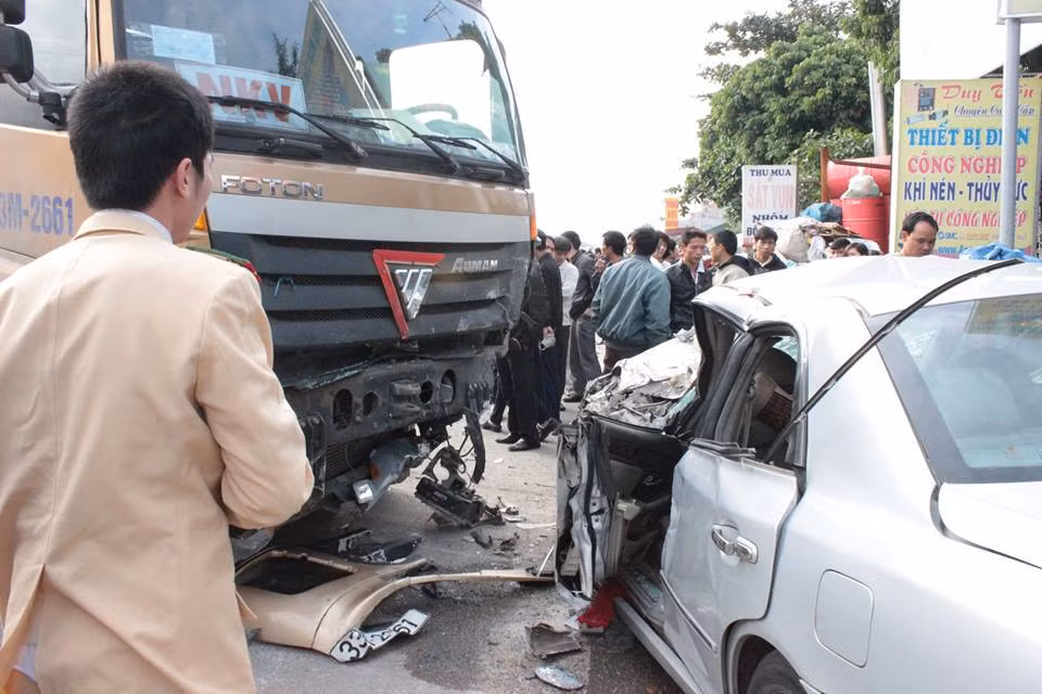 Hai người đã tử vong do vụ tai nạn trên.