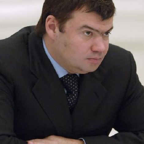  Andrei Bokarev: Ông hiện đang điều hành một trong những công ty chế tạo máy lớn nhất của Nga. Bokarev từng có ý định chi 60 triệu USD cho 7.000 chỗ ngồi Olympic trượt băng trường, tuy nhiên tổng số tiền chi tiêu vượt rất xa, lên tới 103 triệu USD.