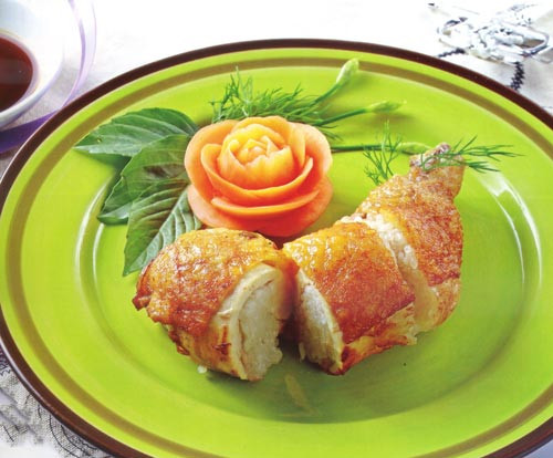 Đùi gà nhồi xôi.