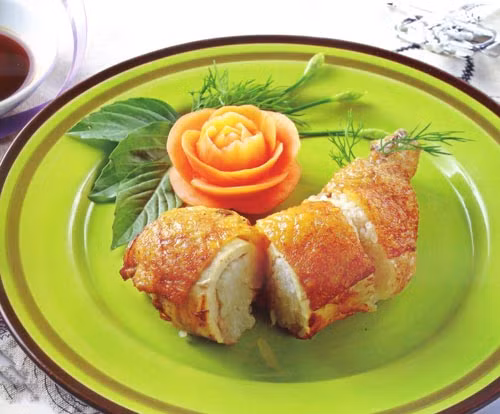 Đùi gà nhồi xôi.