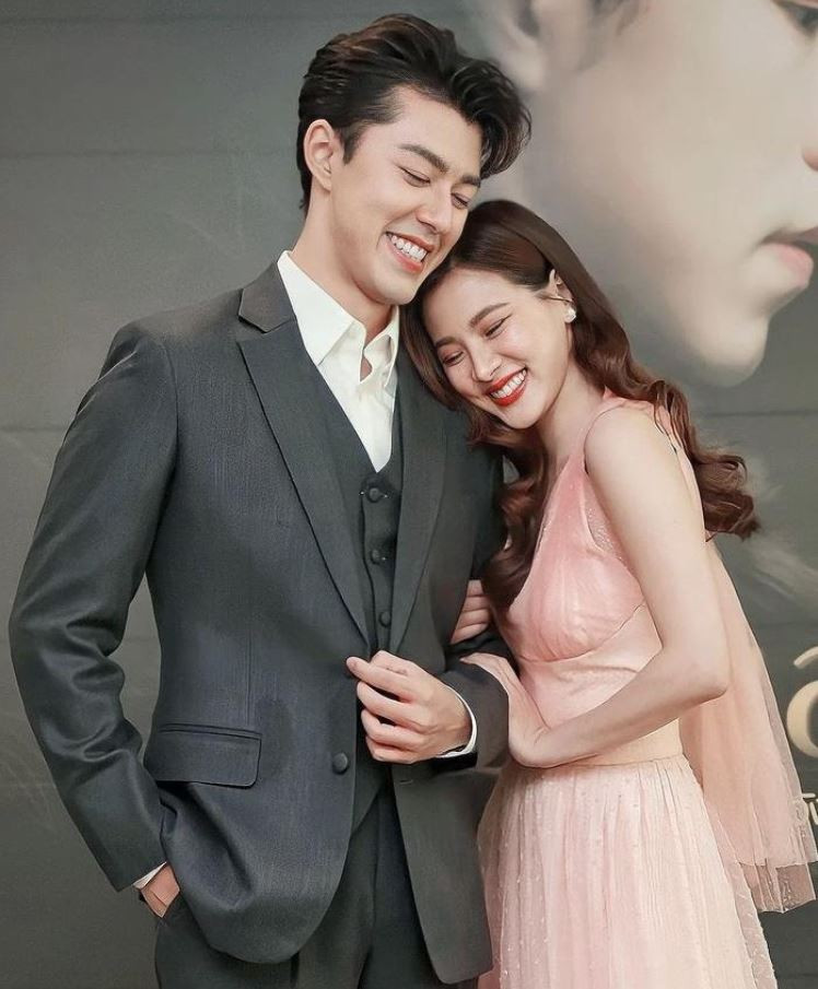 Baifern va Nine cong khai hen ho danh cau long-Hinh-4