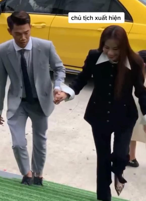 Từng than thở FC còn 3 người, Nam Em mở fan meeting ảnh 2 Từng than thở FC còn 3 người, Nam Em mở fan meeting ảnh 2