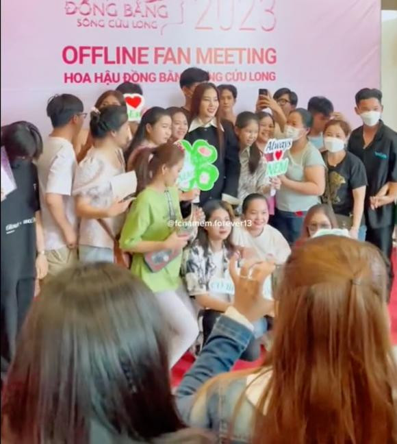 Từng than thở FC còn 3 người, Nam Em mở fan meeting ảnh 9 Từng than thở FC còn 3 người, Nam Em mở fan meeting ảnh 9