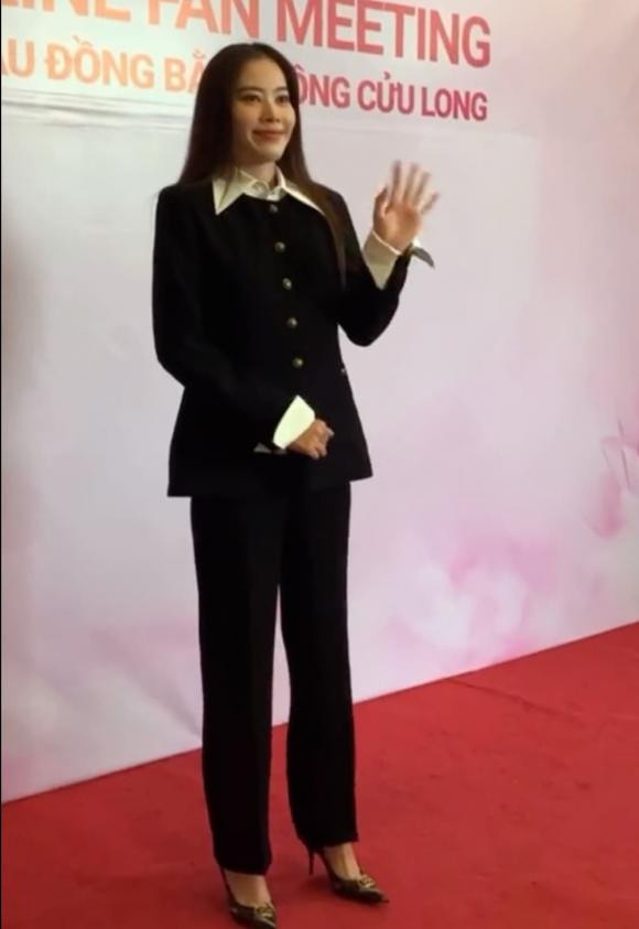 Từng than thở FC còn 3 người, Nam Em mở fan meeting ảnh 6 Từng than thở FC còn 3 người, Nam Em mở fan meeting ảnh 6