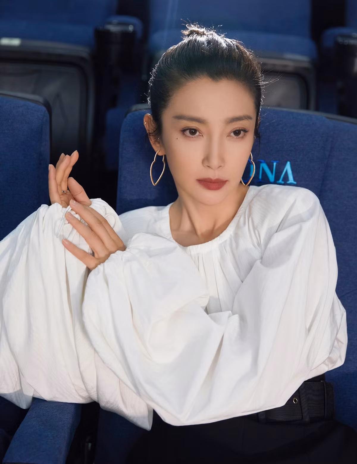 Ly Bang Bang noi ly do chai toc 400 lan moi ngay-Hinh-3