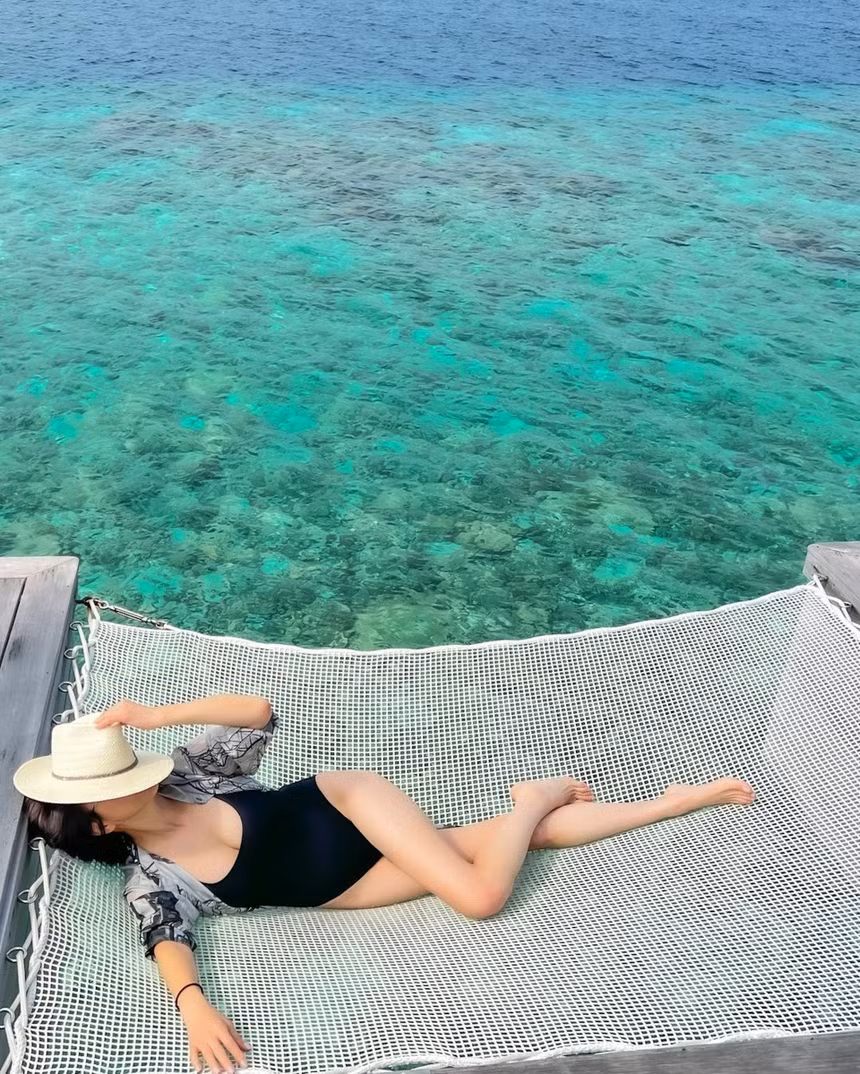 Voc dang goi cam cua Luu Gia Linh o tuoi 58