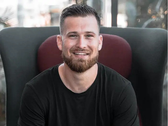 Loi khuyen tu chang trai 28 tuoi so huu 42 bat dong san