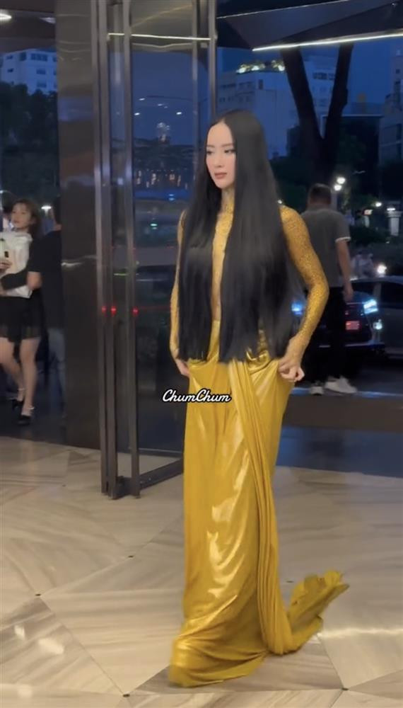 Angela Phương Trinh ăn mặc kiểu 'tưởng không hở mà hở không tưởng' Angela Phuong Trinh an mac kieu 'tuong khong ho ma ho khong tuong'