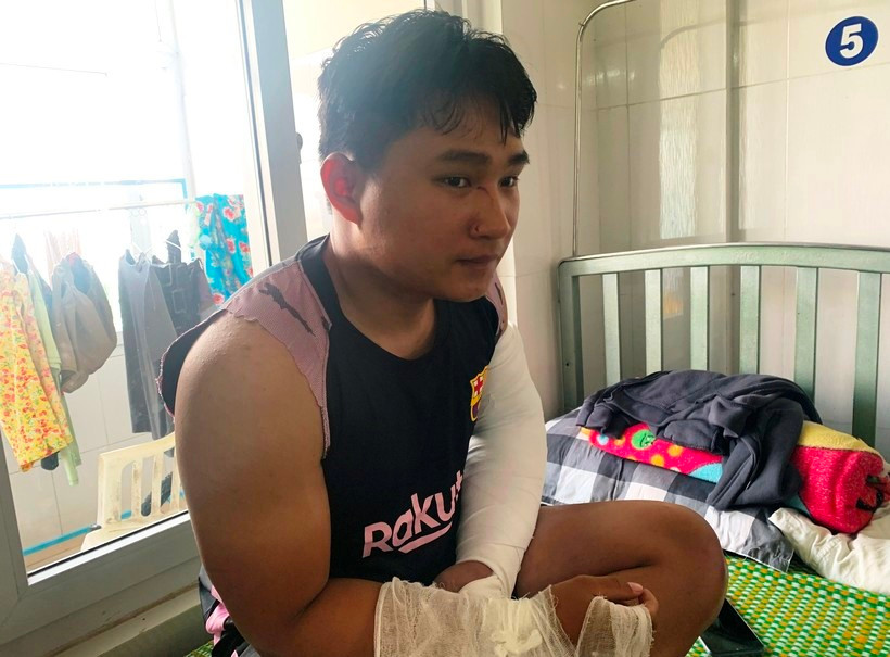 Giao hang khong nhan, vo chong Quang Ngai danh shipper gay tay