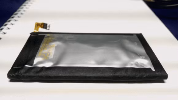 Da den luc dien thoai hoac may tinh cua ban can duoc thay pin-Hinh-3